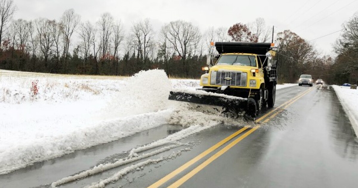 Greensboro readies roads for another winter storm | 88.5 WFDD
