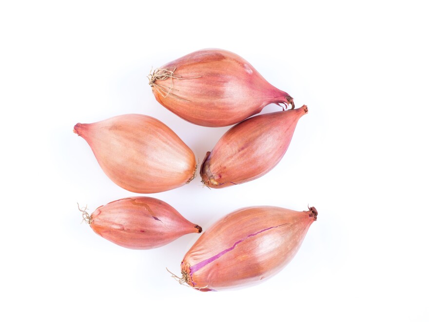 You'll be harvesting shallots in early summer if you plant these gourmet treats in the fall.