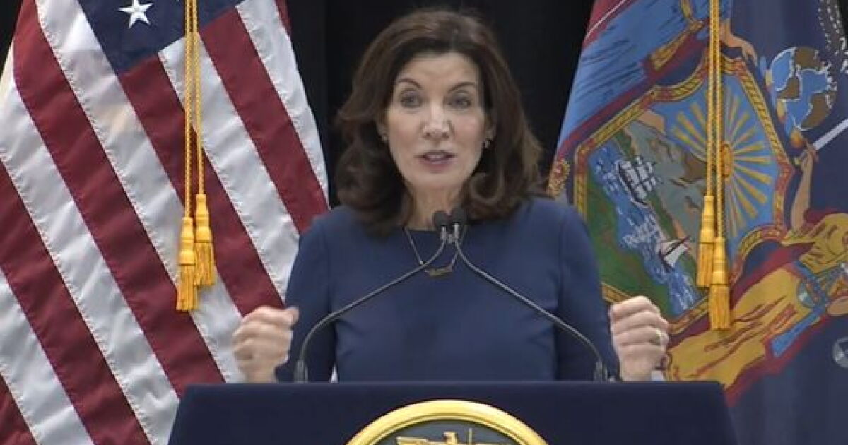 New York to implement indoor mask mandate for public places | WXXI News