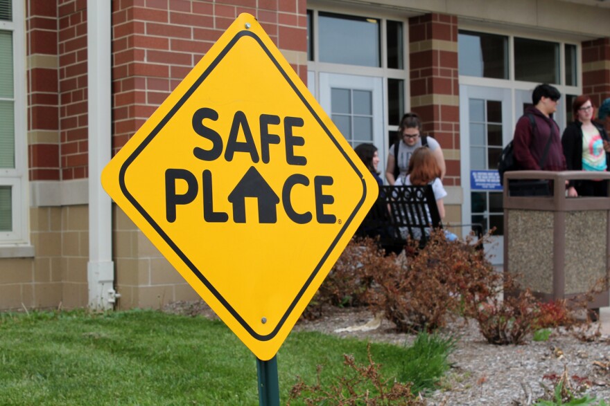 The report recommends schools develop a continuum of alternatives to suspensions, expulsions, and arrests, which it says can reduce the risk of vulnerable youth entering the juvenile justice system.