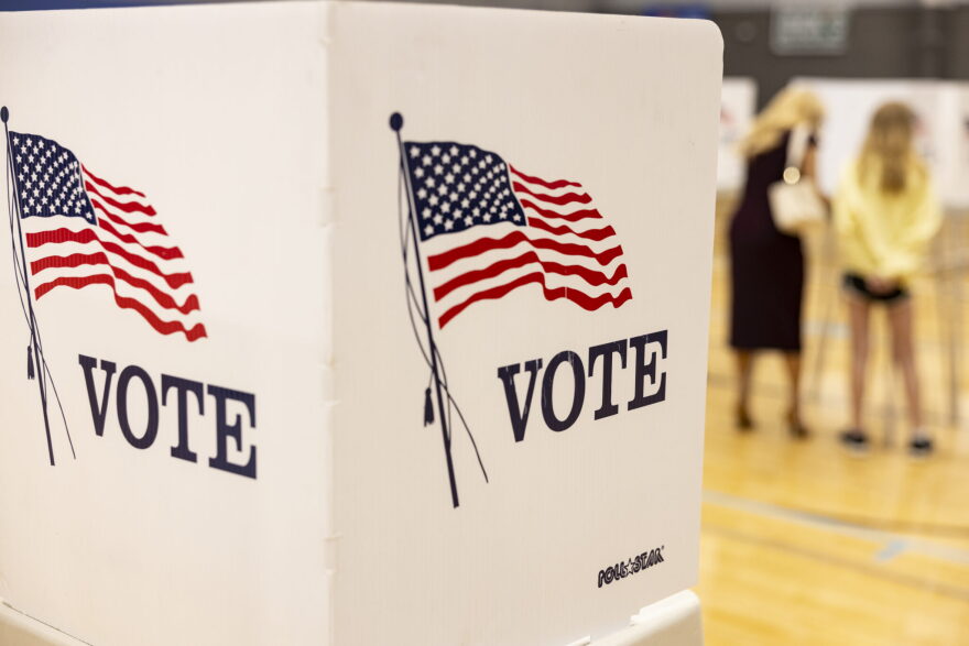 A woman votes with her child at the Michael O. Buchanon park voting location in Bowling Green, Ky., on Tuesday, May 21, 2024. (Austin Anthony for The Kentucky Lantern)