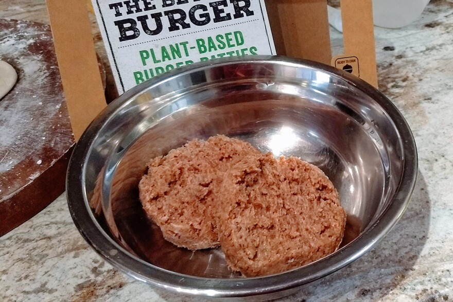 plant_based_burger_20181230.jpg