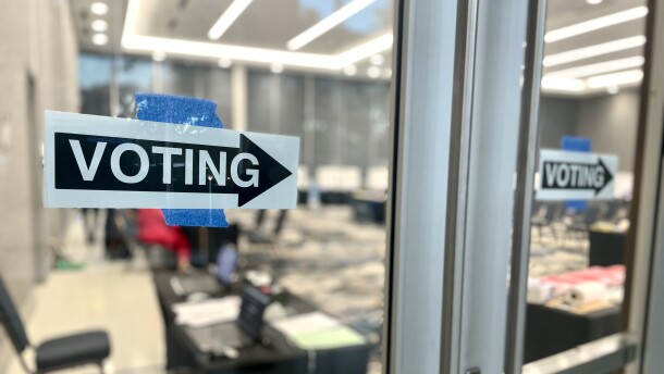 A voting arrow at a polling place