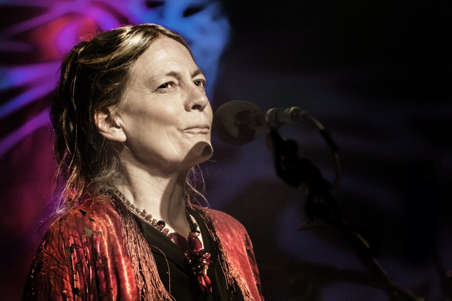 Singer June Tabor. Photo by Judith Burrows.