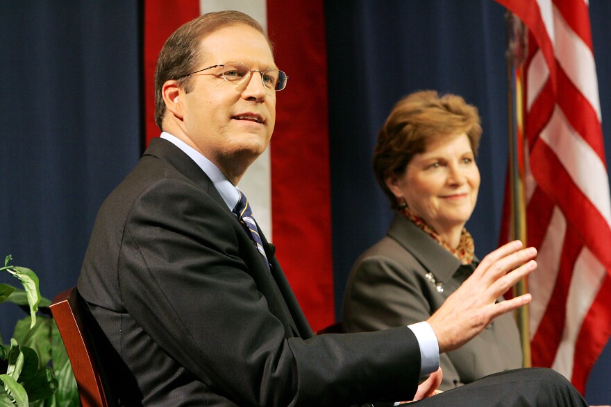Then-Sen. John Sununu and former Gov. Jeanne Shaheen answer questions at a forum at Saint Anselm in 2008.