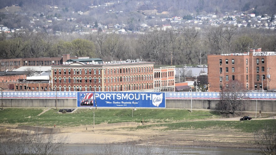 The Portsmouth, Ohio flood wall.