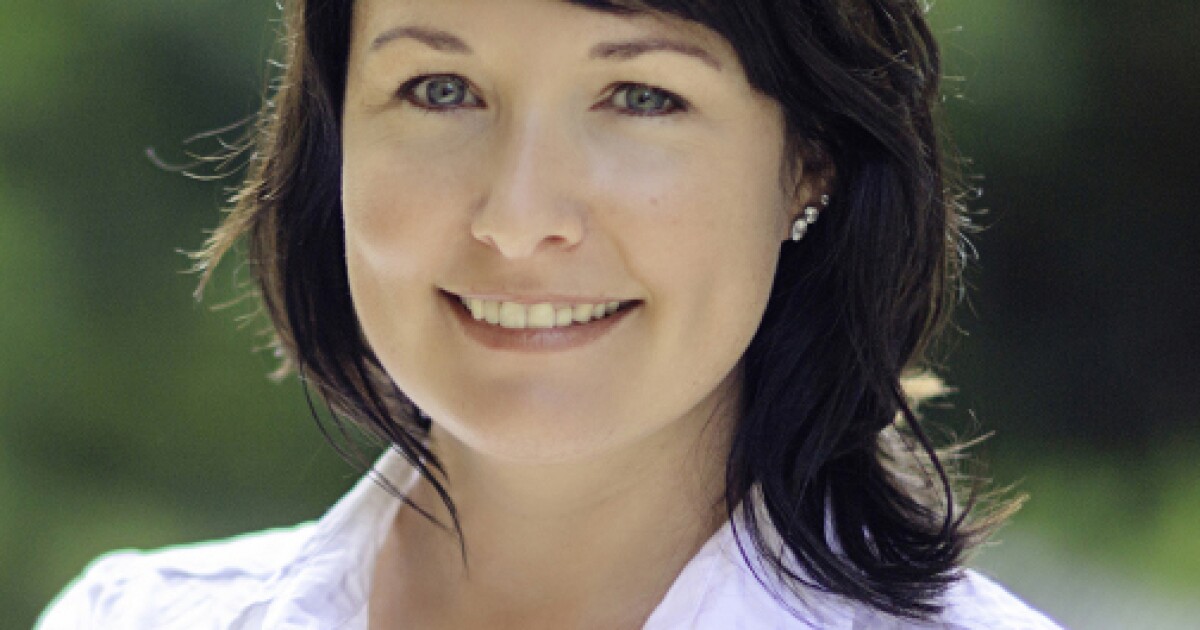 Is Lynne Mcneill Secretly Married Shocking Revelation - 1co4w7u