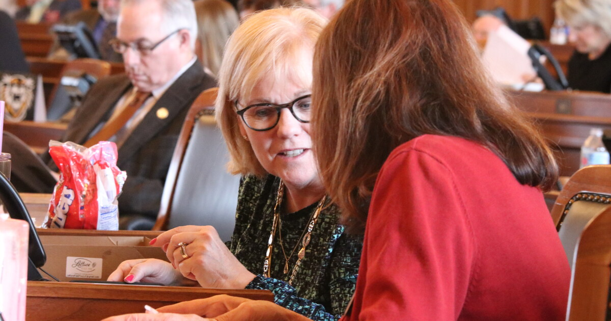 Kansas lawmakers could pass 'bill of rights' to help foster parents and ...
