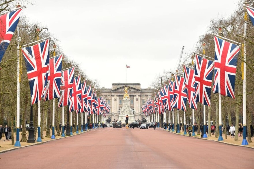 Union flags line the Mall leading to Buckingham Palace in central London on January 31, 2020 on the day that the UK formally leaves the European Union.(Glyn Kirk/AFP/Getty Images) 