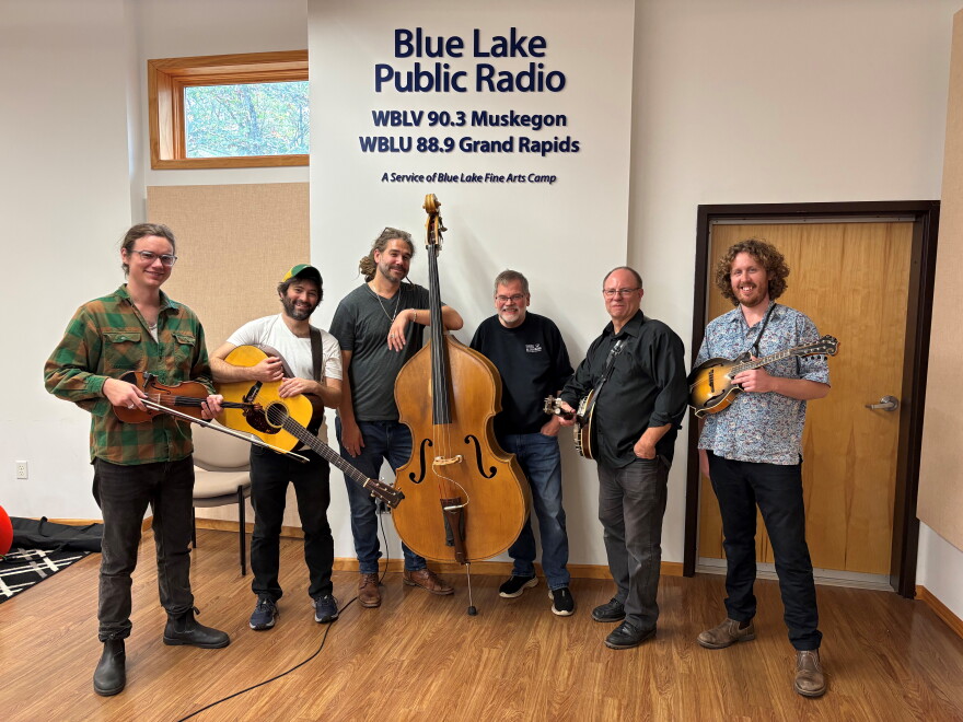 Chicken Wire Empire with Steve Albert in the Blue Lake Studio