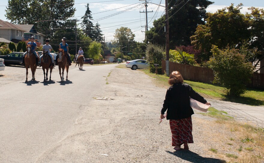 The Sferra family and friends on Beacon Ave S near S Fletcher.