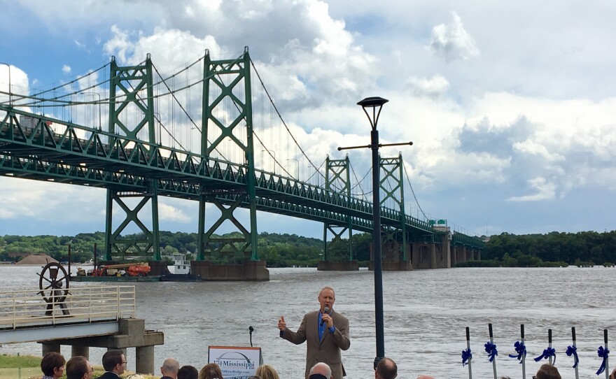 Illinois Governor Bruce Rauner speaks at the groundbreaking ceremony for the I-74 bridge.