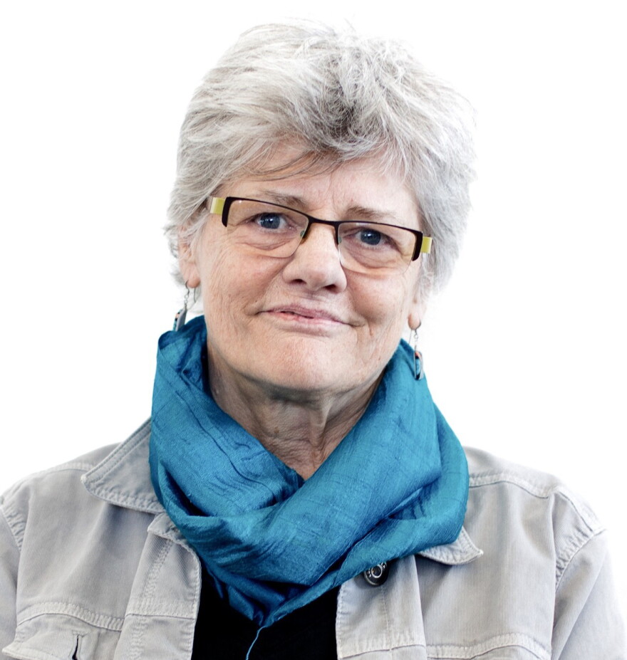 Frances Reid headshot