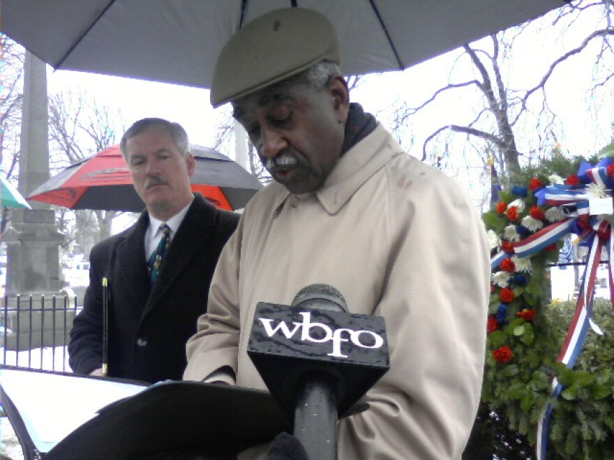 Willie Evans, former UB Alumni Association president, delivers Memorial address at Forest Lawn