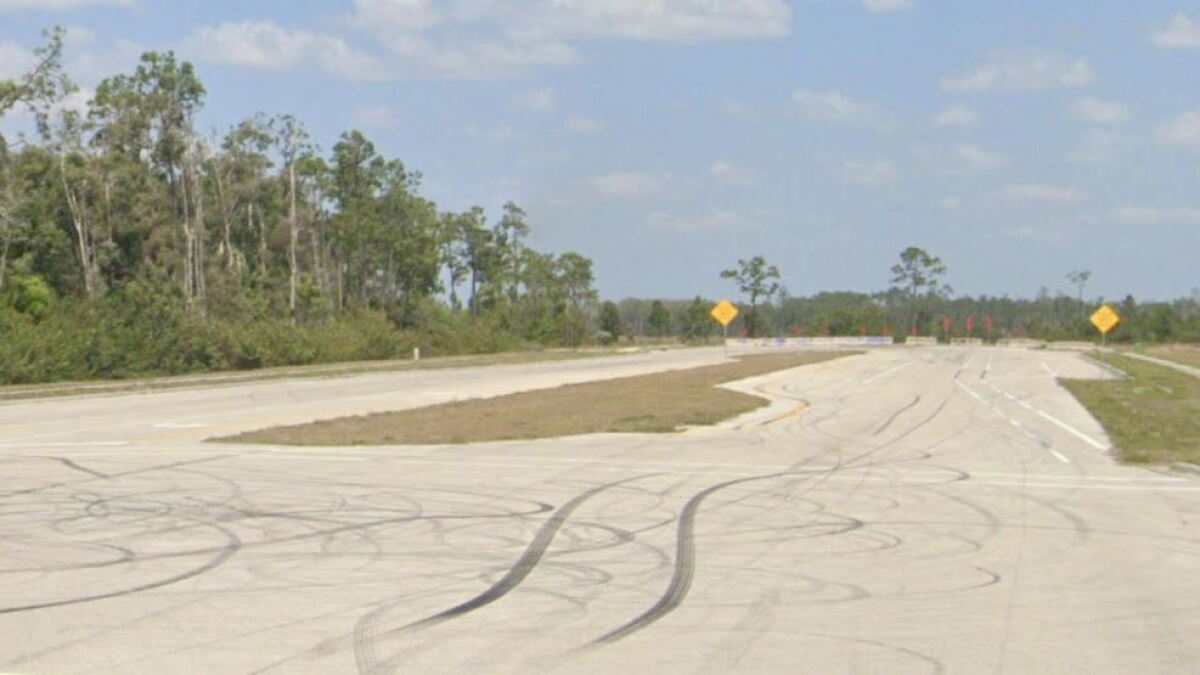 Contract awarded for first section of Three Oaks Parkway extension - Vimarsana News