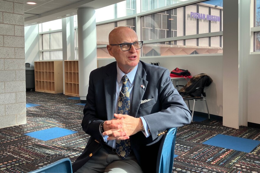 Allan Ross, executive director of the Jewish Federation of the Quad Cities, speaks during a press conference on "Violins of Hope" at the Putnam Museum, Davenport, on Feb. 16, 2026.