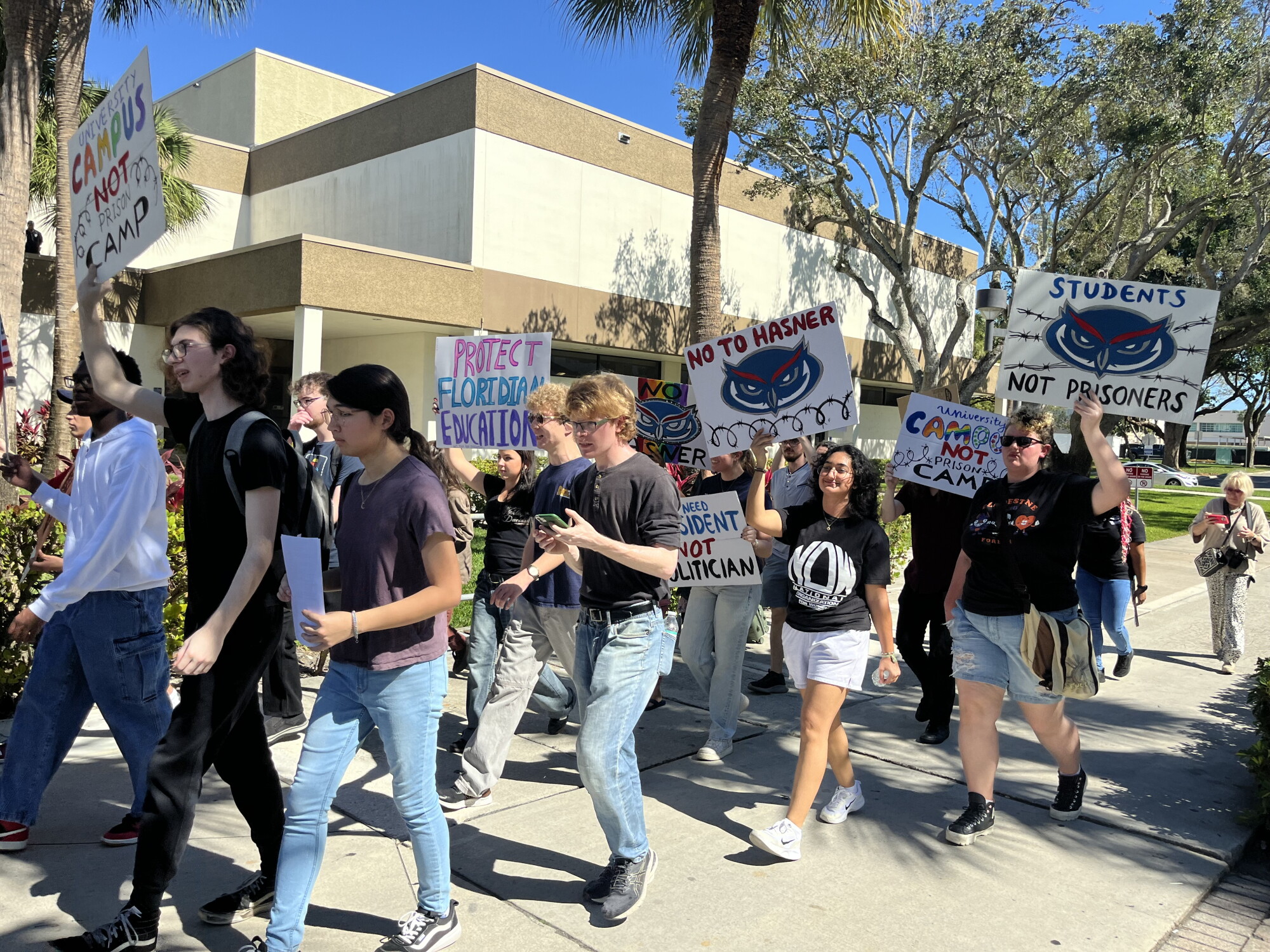 Miami's Catholic leader hits back at deportations, more politicians lead universities and Republicans question Colombian justice episode artwork