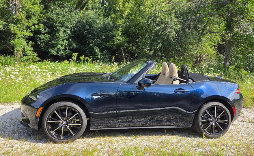 2026 Mazda MX-5 Miata Grand Touring profile