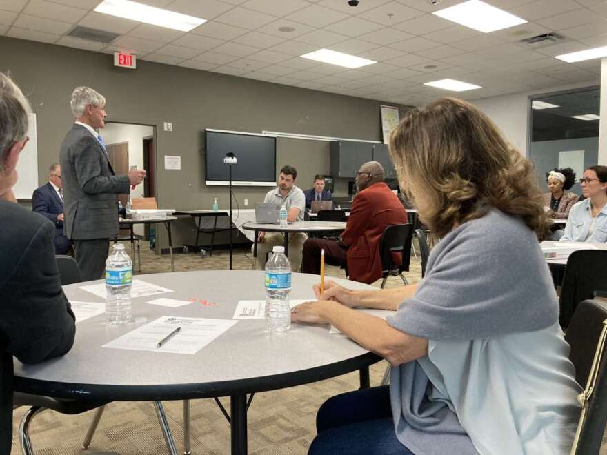 Parents and teachers met to discuss the next superintendent at Edgewater High on Wednesday. Photo: Danielle Prieur
