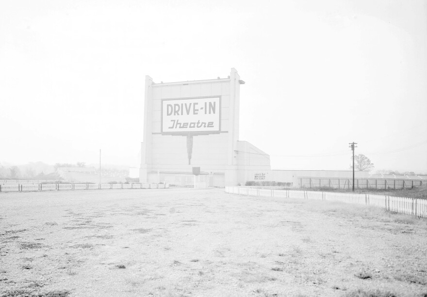 The Drive-In, 1945