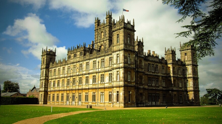 highclere-castle-4648395_960_720.jpg