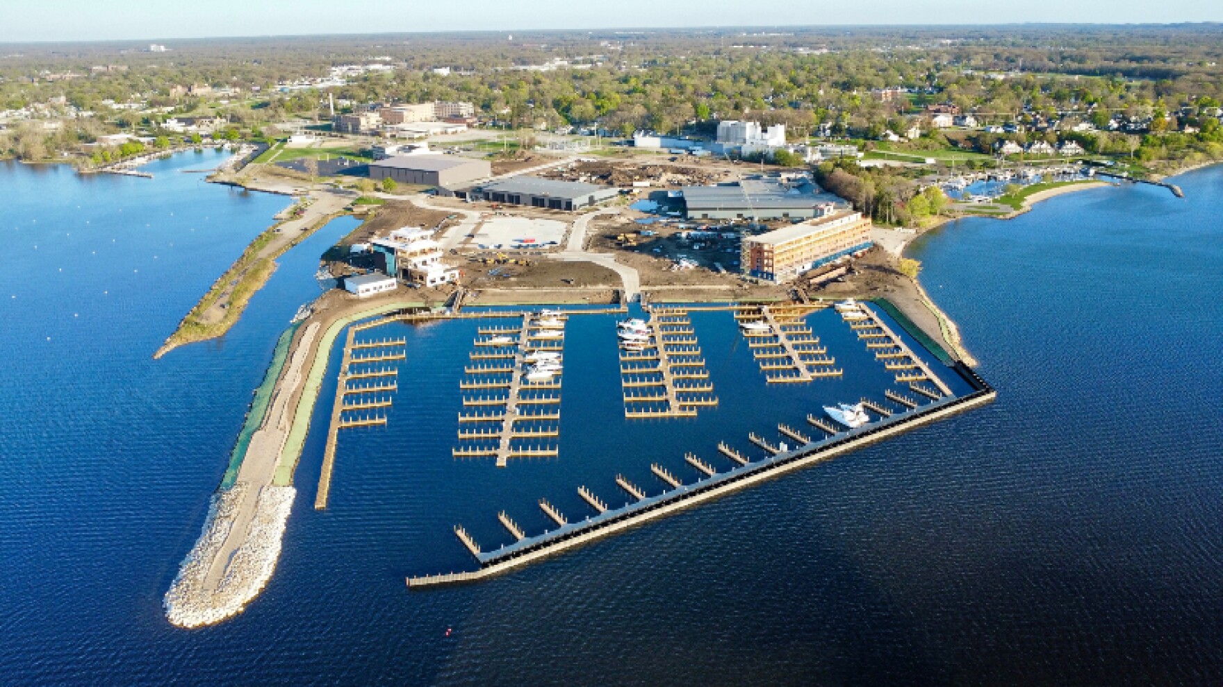 Adelaide Pointe a Powerboat Weekend starting today WGVU NEWS