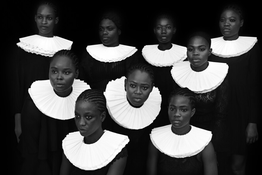 Tableau Vivant, photography by Angèle Etoundi Essamba