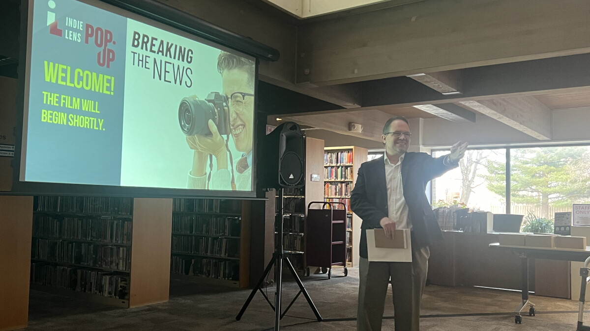 WSIU and Carbondale Public Library host special event highlighting efforts to bring more diverse perspectives to journalism - Vimarsana News