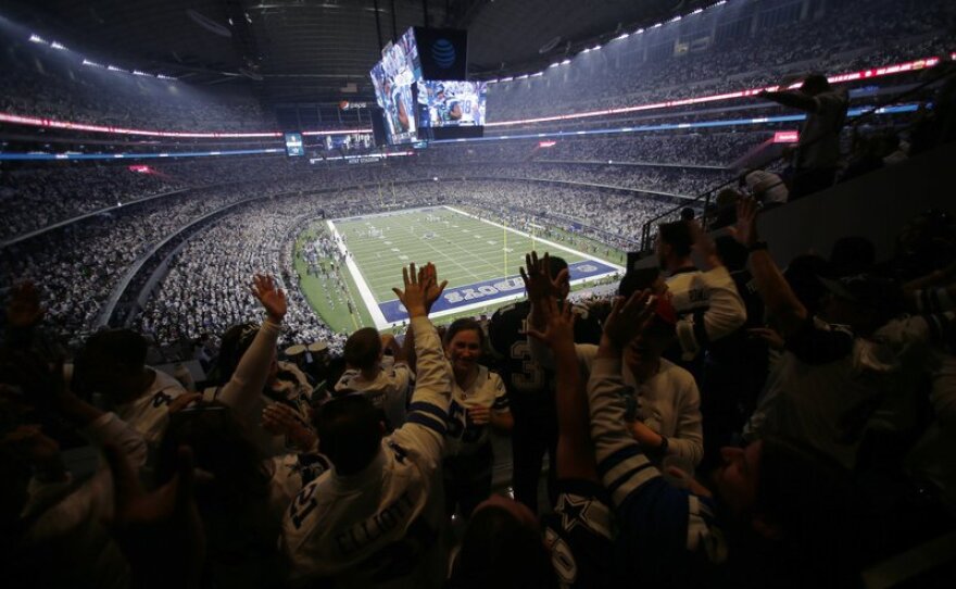 Fans Or Not, NFL Braces For New Stadium Feel, Sudden Changes | KERA News