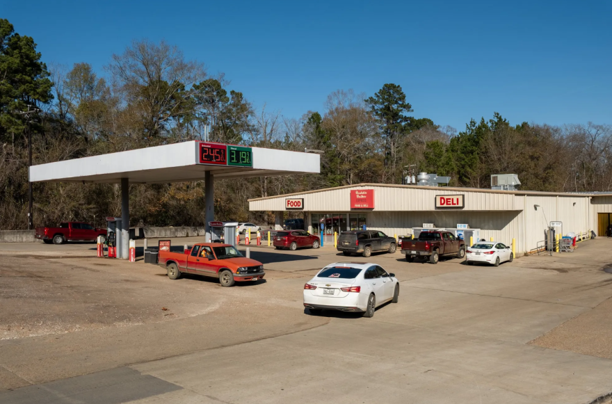 The Brookshire Brothers Express grocery store and gas station in Pineland on Jan. 29, 2026. 