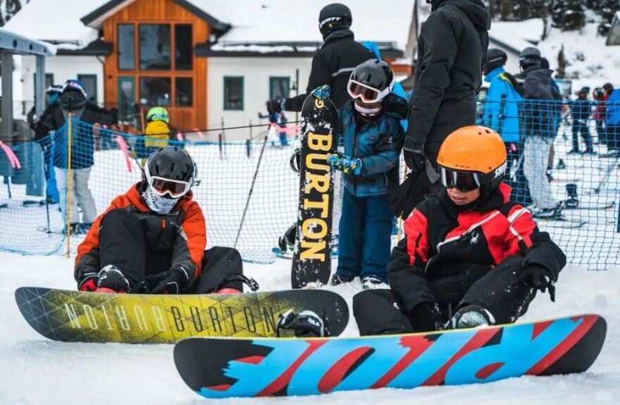 Blackpackers hosted 27 first-time skiers at Arapahoe Basin February.