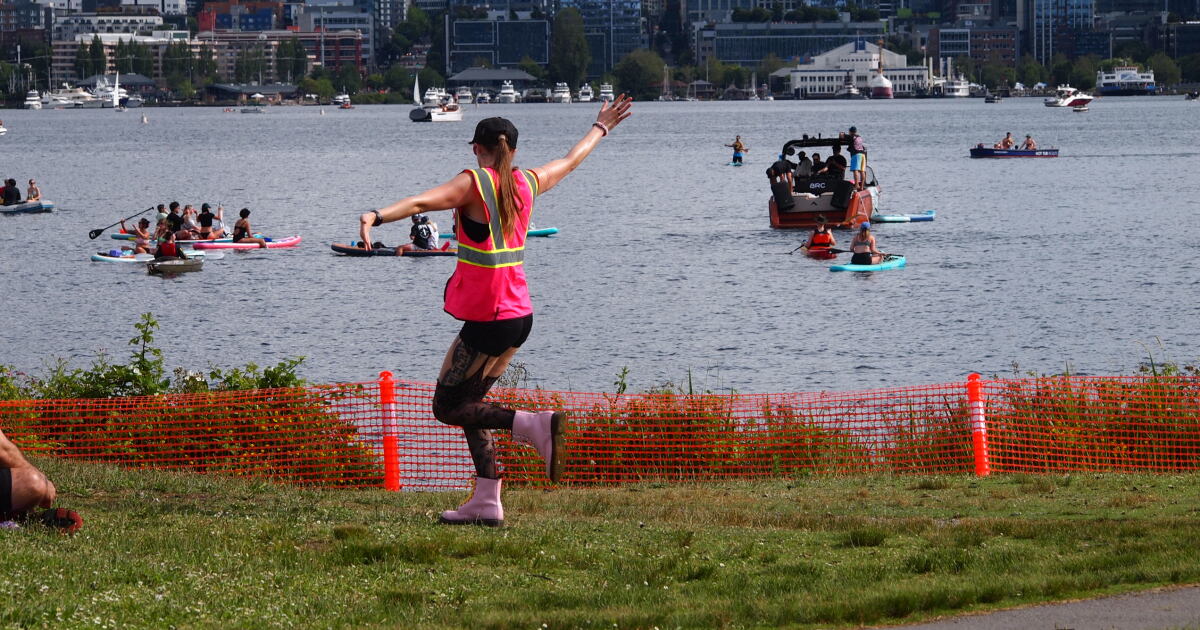Seattle Paddle Rave: When the beat drops in Lake Union