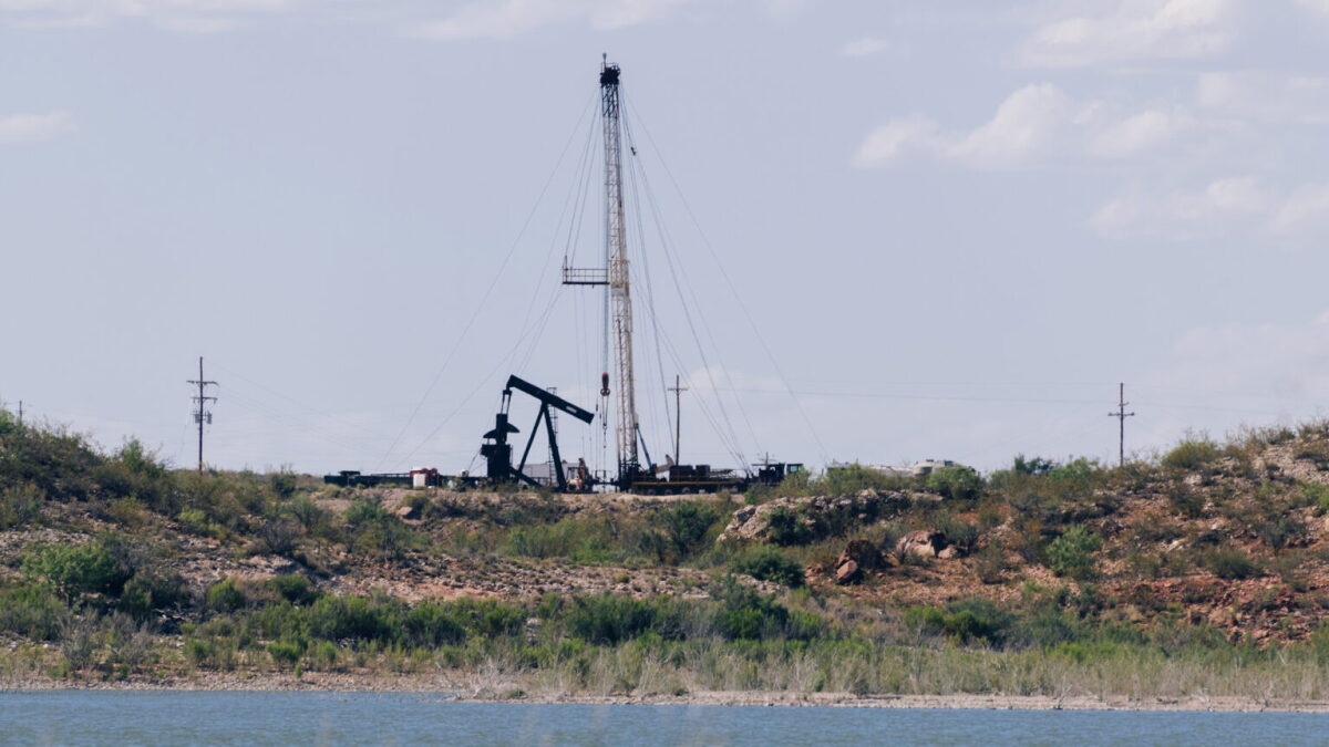 Texas Companies Eye Pecos River Watershed for Oilfield Wastewater - Vimarsana News