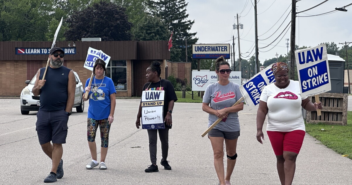 As Lorain County JFS strike reaches 6-month mark, area businesses are feeling the effects