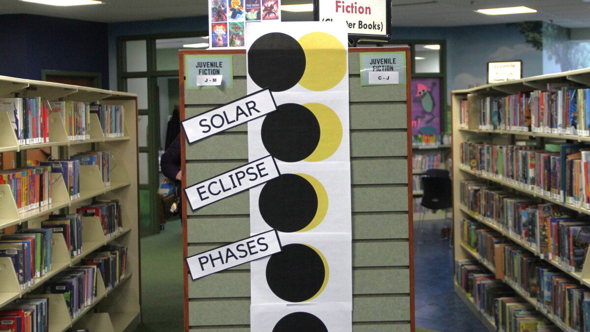 How do Ohio locals feel about the upcoming eclipse and the tourists it will bring? - Vimarsana News