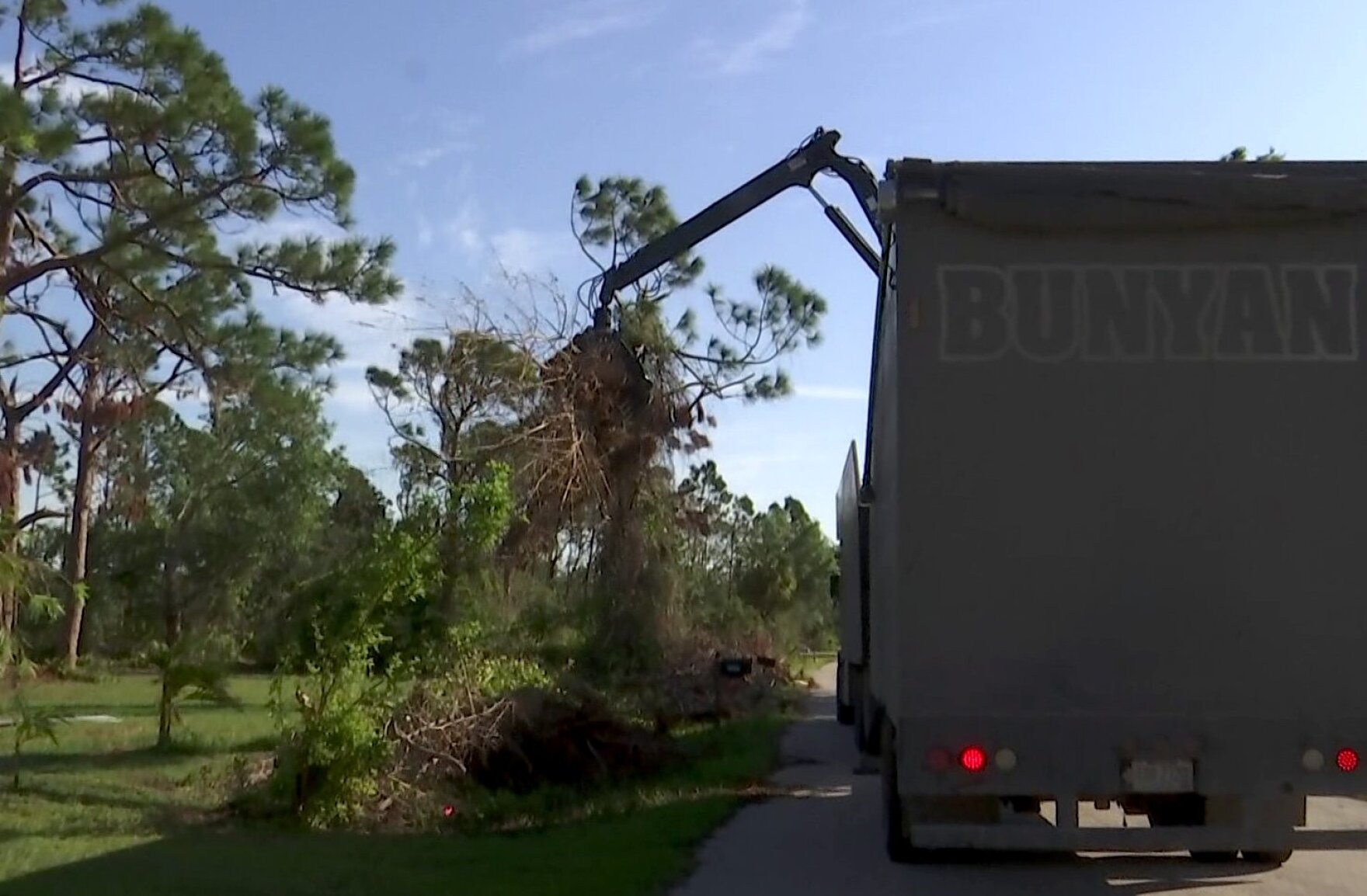 Final Ian debris collection pass underway in Charlotte County, bulk pickup to resume Feb. 6 Final Ian debris collection pass underway in Charlotte County, bulk pickup to resume Feb. 6