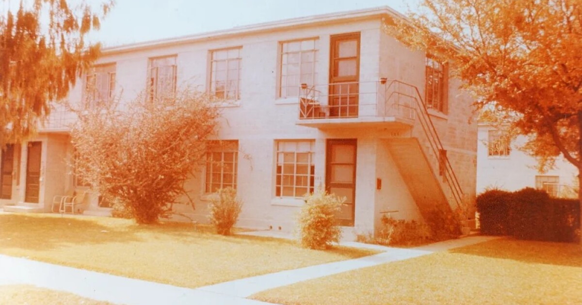 Fronteras: An endangered Latinx landmark — The fight to preserve San Antonio's Alazán-Apache Courts