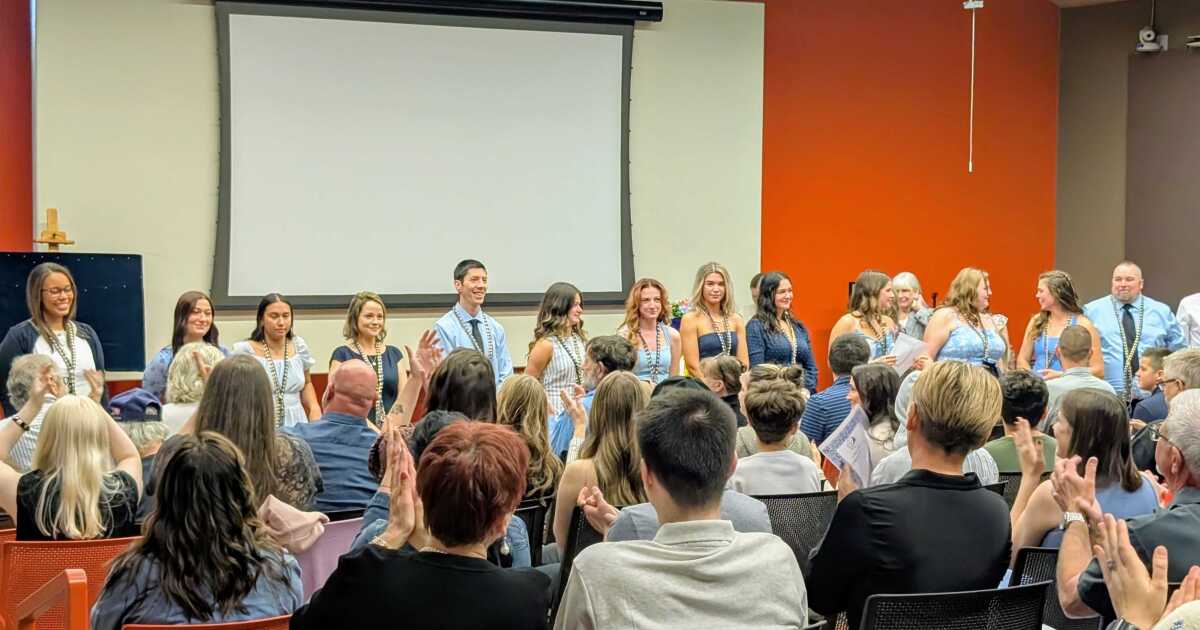 Hundreds of newly graduated nurses are ready to start working
