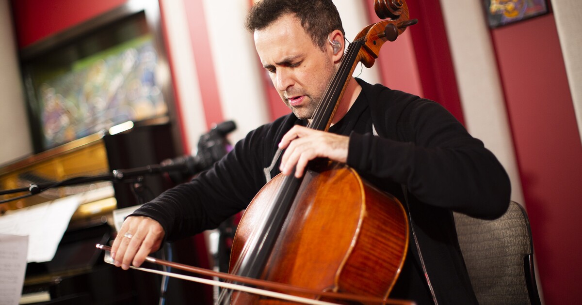 With his electric jazz, Jacob Szekely brings the cello into the future