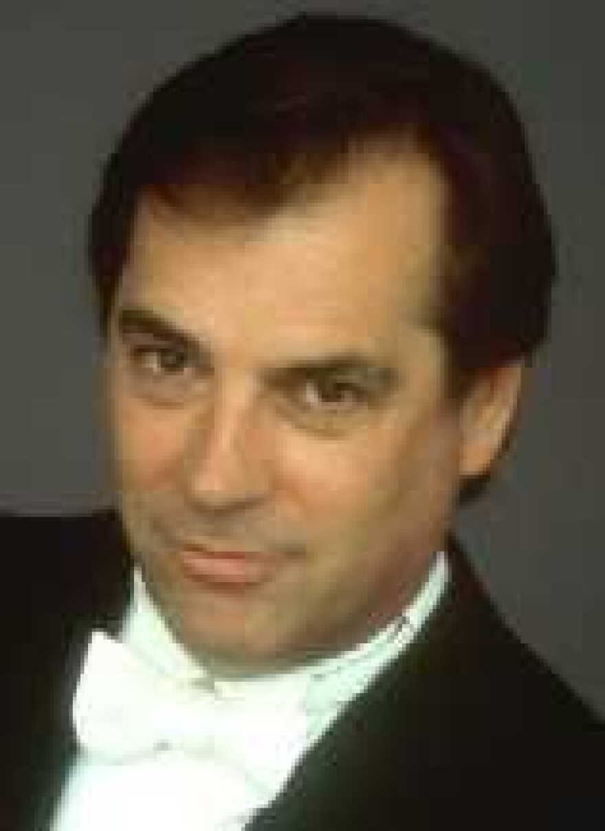 Maximiano Valdes