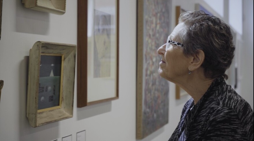 Art historian and Abercrombie expert Susan Weininger admires Gertrude’s work at auction.
