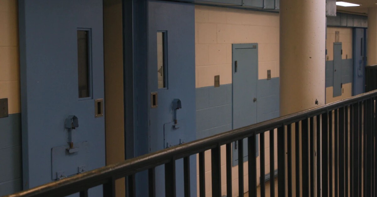 Suicide prevention in jail shows promising results, Brown University study finds