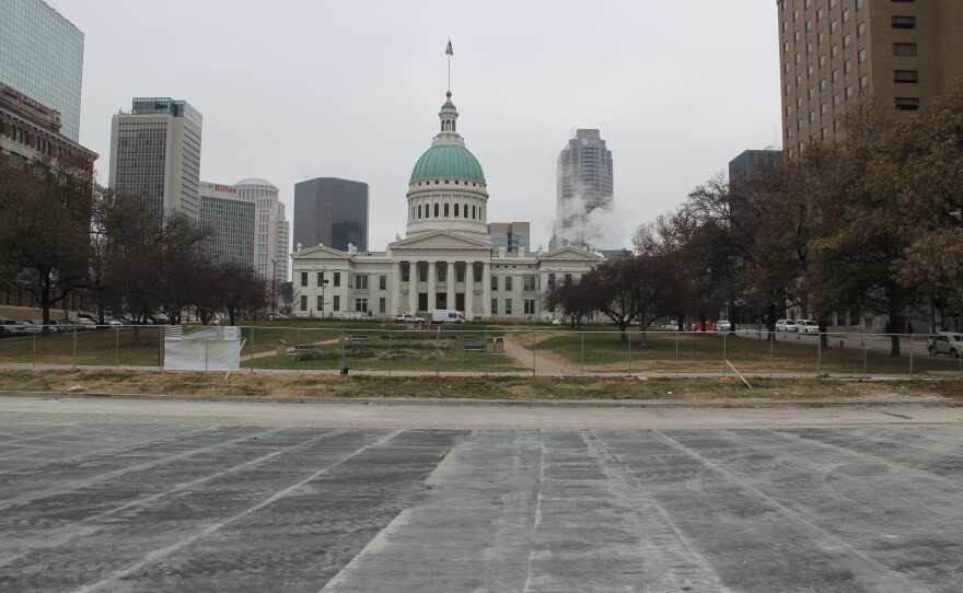 Another view of the "park over the highway" component. This time with the Old Courthouse.