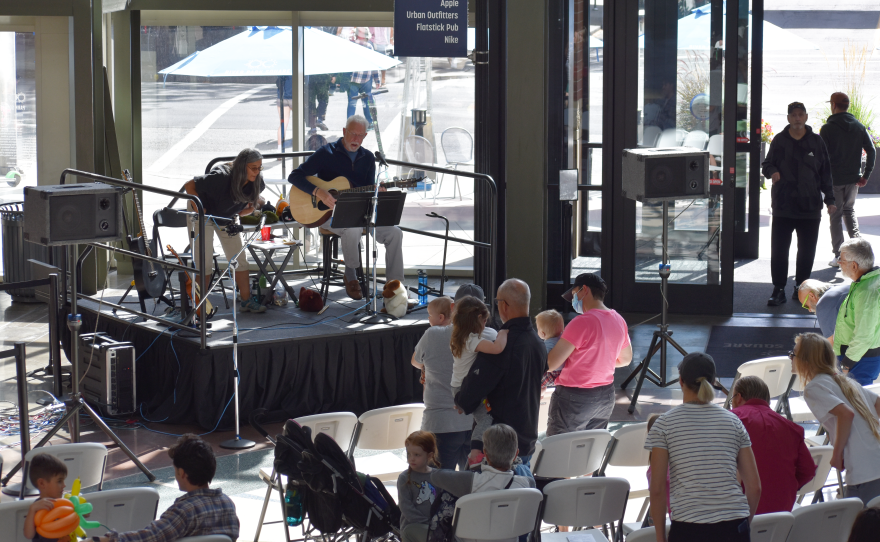 Jen Edgren and Jim Jones perform at River Park Square