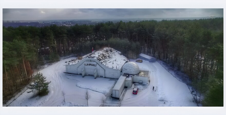 Poland's LunAres habitat