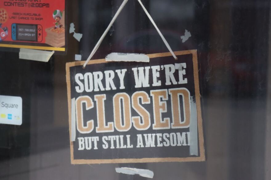 Alpenglow Woodfired Pizza, one of Haines' only year-round restaurants, closed its doors last week.