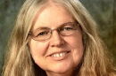 A headshot of Lisa Kinney.