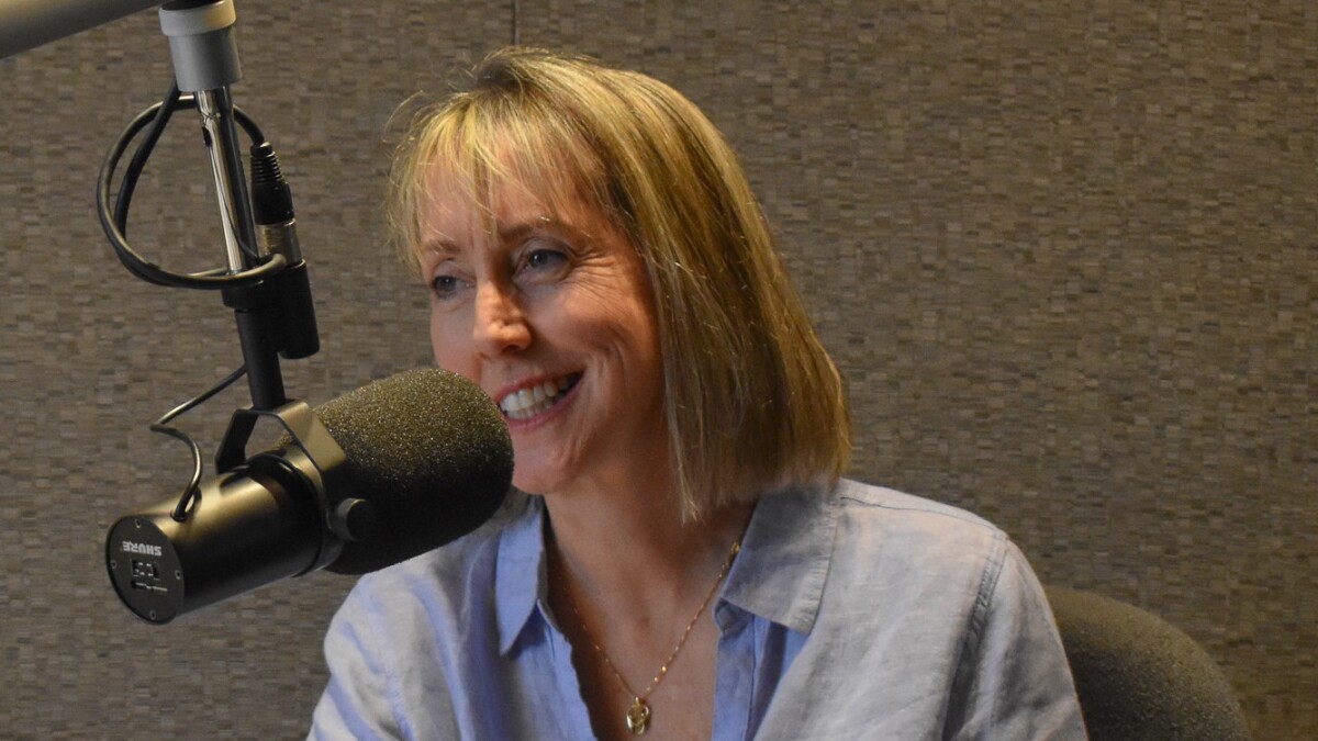 Author Jenn McKinlay hit the jackpot with Hallmark series based on 'Paris Is Always a Good Idea'