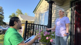 Organizing manager of Progreso, Giovanni Severino, speaks with voter Xochitl Flores in the 14th Legislative District of Yakima.