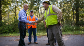 Governor Rick Scott visits Talquin Electric employees working to bring power and utilities back to homes and businesses in Wakulla County following Hurricane Hermine. (Photo courtesy Rick Scott's communications office)